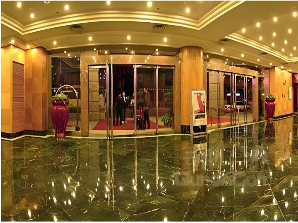 Golden Lustre Hotel Shenzhen Eksteriør billede