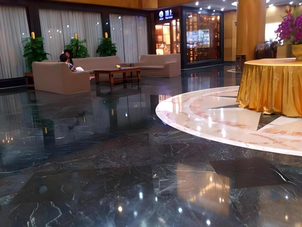 Golden Lustre Hotel Shenzhen Eksteriør billede